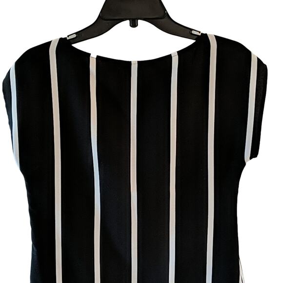 EUC Banana Republic Black/White Top, PXXS - Picture 5 of 6